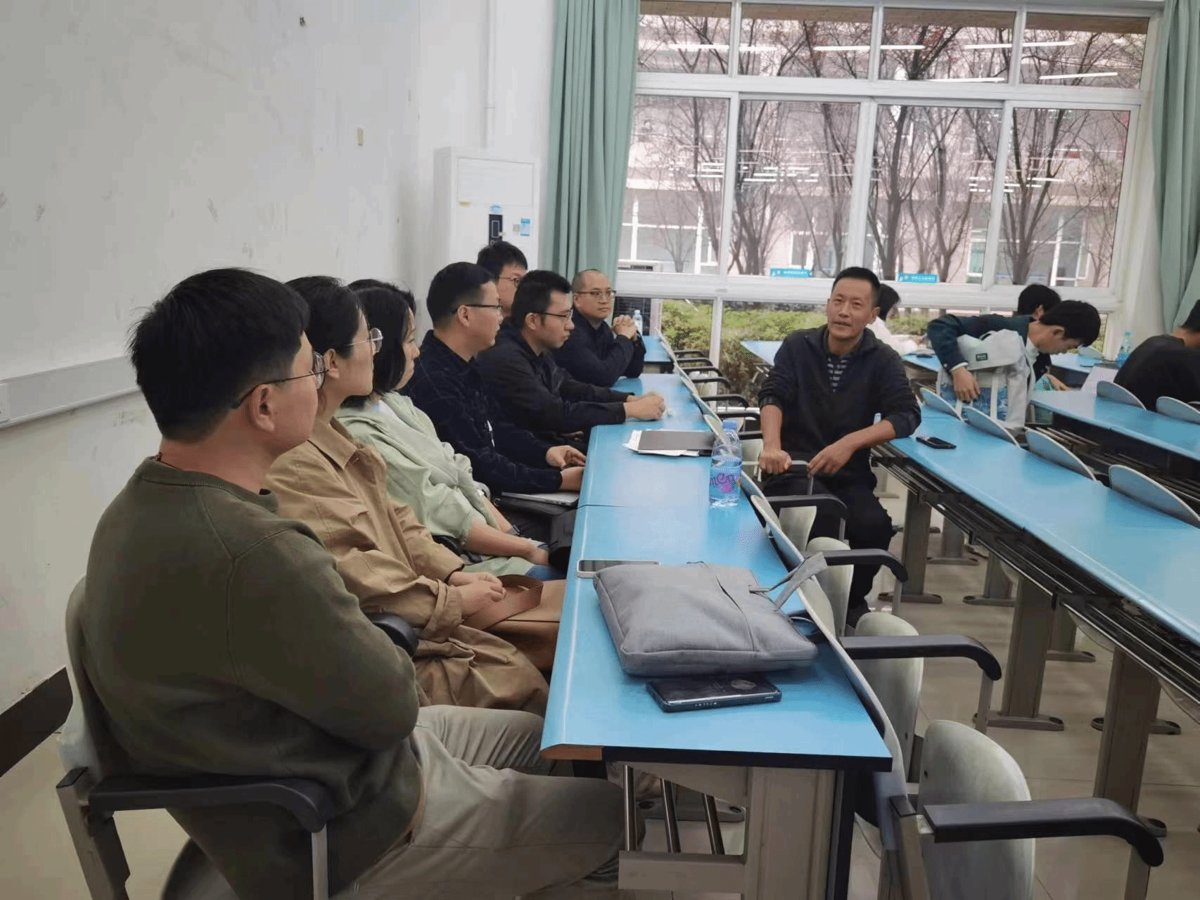 学院举行“新财经”课程系列教学观摩